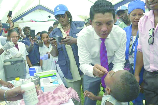 Lutte contre la rougeole - Andry Rajoelina en tête de file