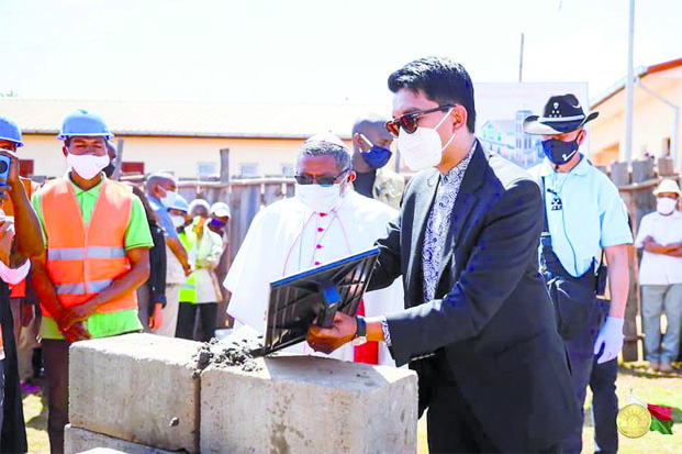 Président Andry Rajoelina dans le Vakinankaratra - Infrastructures et aides sociales à l’honneur !